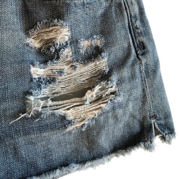 CoH Chloe Frayed Hem Jean Shorts Size 30 Blue Denim 100% Cotton Distressed - Picture 5 of 12